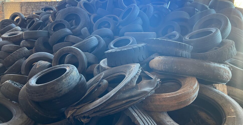 Campanha ambiental arrecada mais de 2 mil pneus em Siderópolis