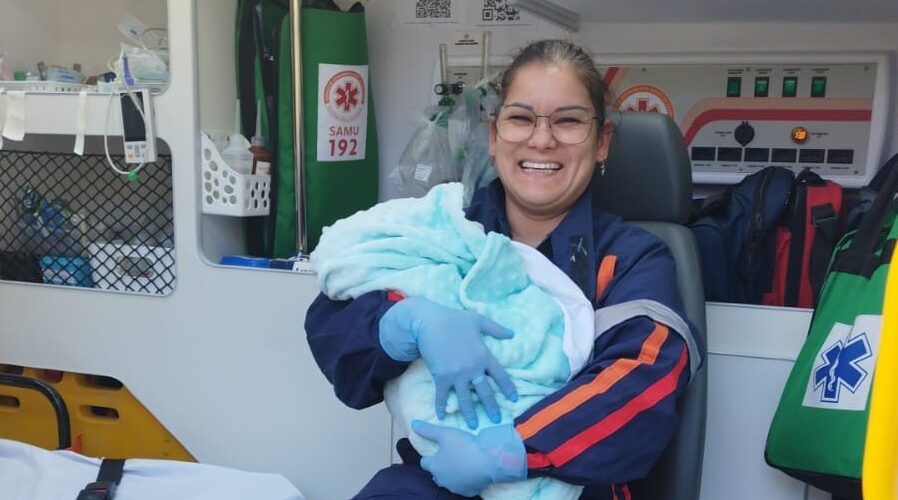 Bebê de apenas 7 dias é salvo pelo SAMU em Lauro Müller após engasgar com leite materno