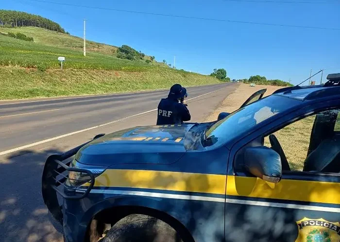 Feriado de 1º de Maio termina com 14 mortes e mais de 100 acidentes nas rodovias federais de SC