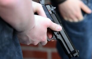 Homem é assaltado por grupo armado durante a madrugada em Tubarão
