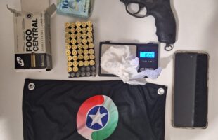 Homem é preso por tráfico de drogas e porte ilegal de arma em Bom Jardim da Serra