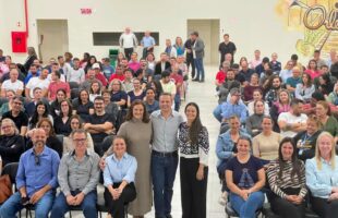 Prefeitura de Orleans celebra Dia do Trabalhador com servidores públicos