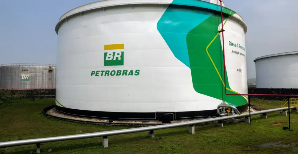 Petrobras reduz preço do diesel para as distribuidoras