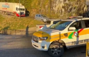 Trânsito na Serra do Rio do Rastro é normalizado, mas motoristas devem manter atenção