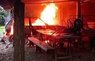 Jovem é preso por incendiar carro do avô em Morro Grande