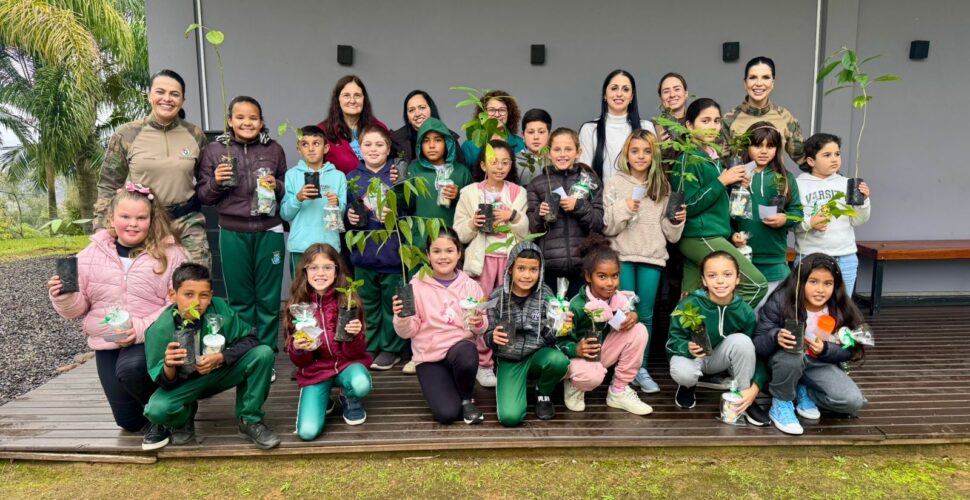 Polícia Ambiental e Carbonífera Catarinense promovem ação educativa em alusão ao Dia do Meio Ambiente