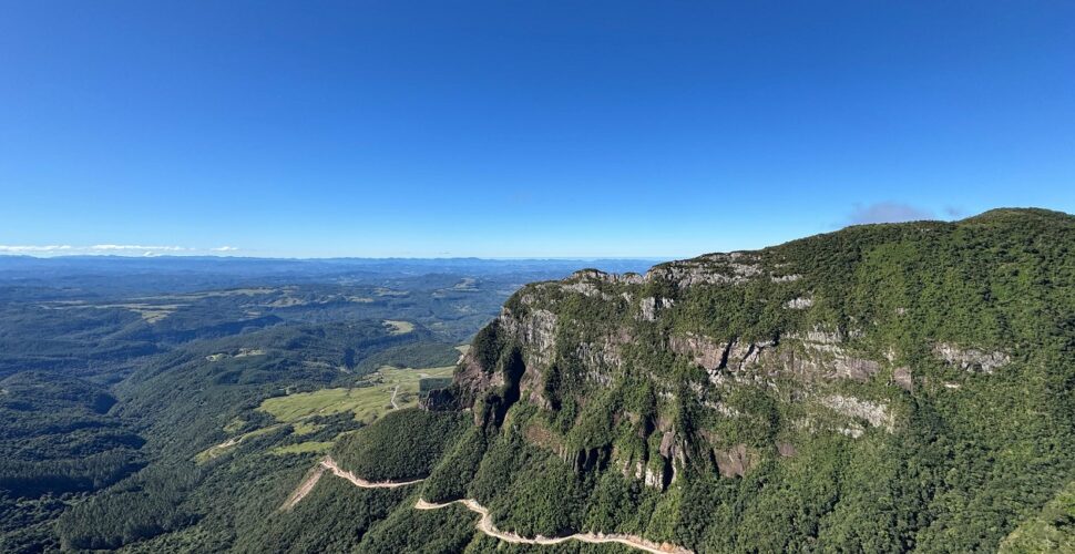 Obras na Serra do Corvo Branco chegam a 35% de execução