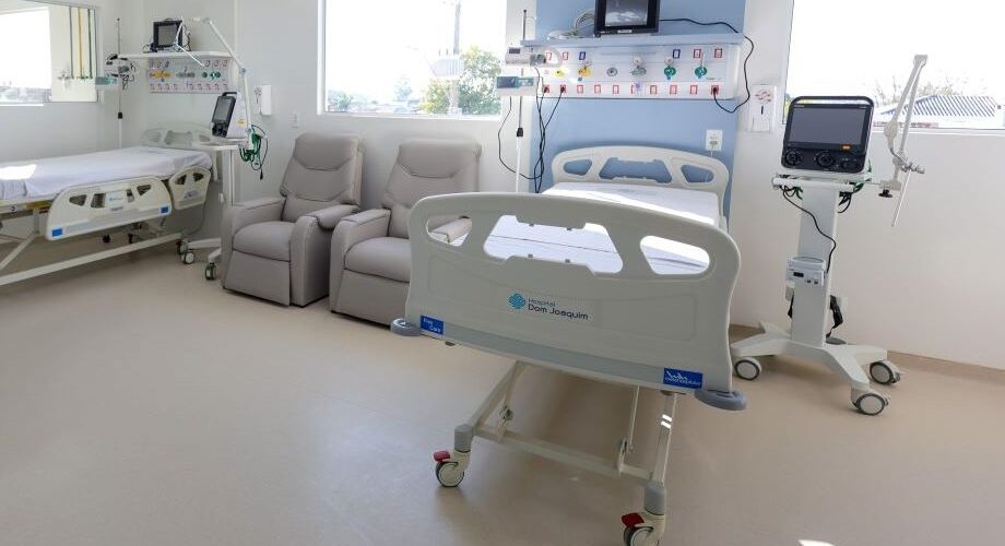 Governo de SC declara estado de emergência devido à superlotação em UTIs