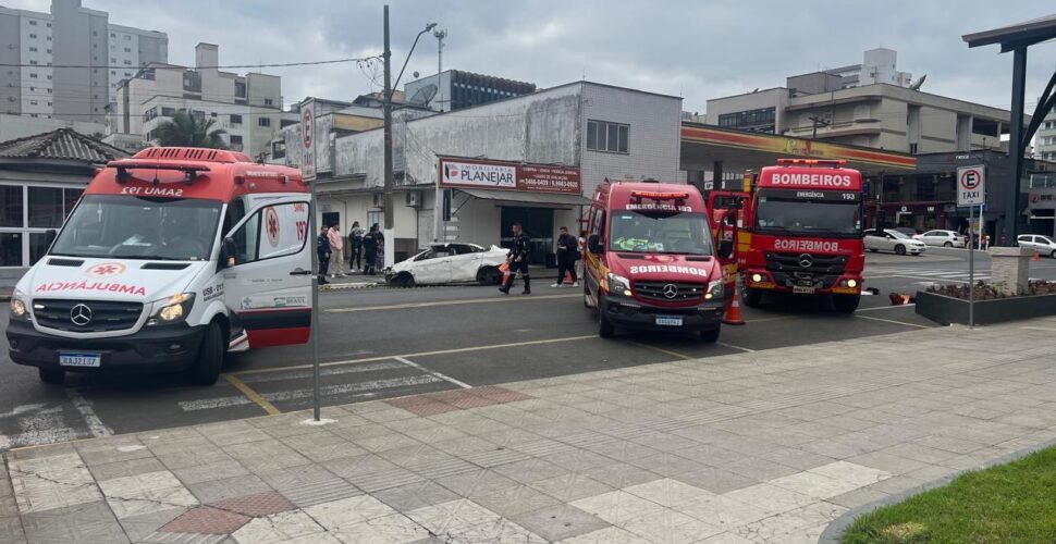 Treinamento de resgate mobiliza equipes de emergência no centro de Orleans