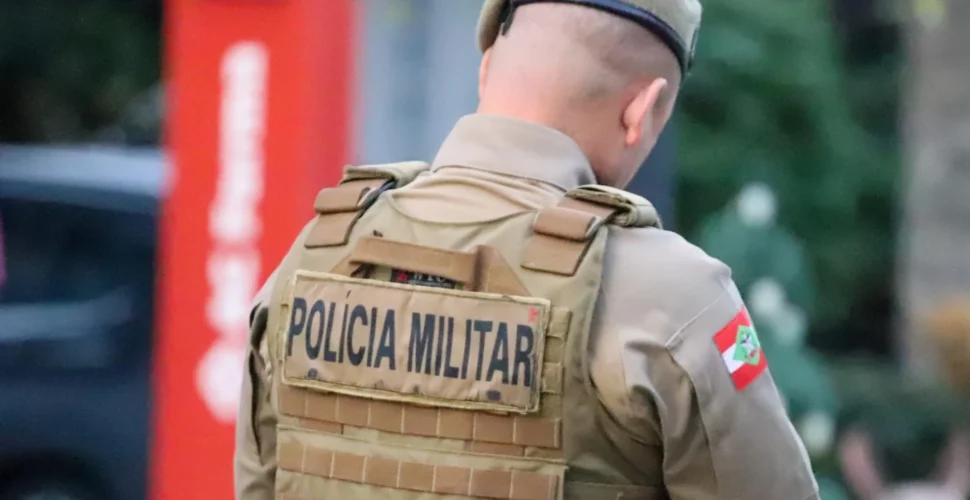 Jovem é baleado enquanto dirigia em Balneário Rincão