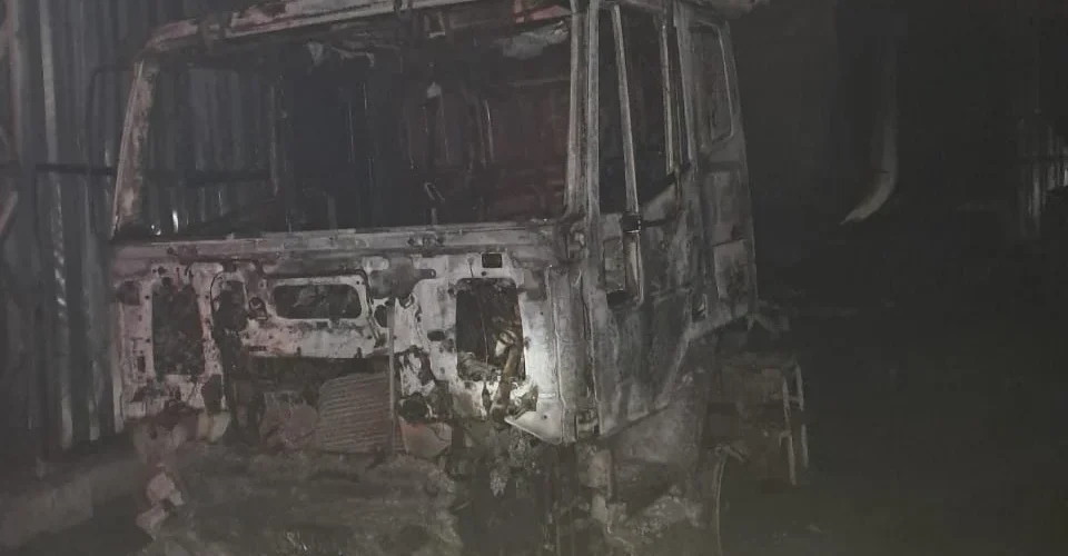 Incêndio atinge garagem de máquinas agrícolas em Nova Veneza