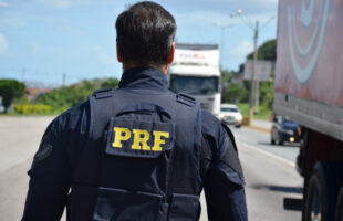 Colisão entre quatro veículos deixa dois feridos na BR-101 em Criciúma