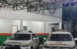 Polícia prende moradores de rua após denúncias de ameaças em praça de Braço do Norte