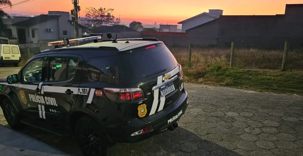 Articulador de quadrilha de roubo de veículos com ramificações no RS, RJ e Paraguai é preso em Içara