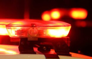 Mulher denuncia furto de celular após abrigar homem durante a noite em Lauro Müller