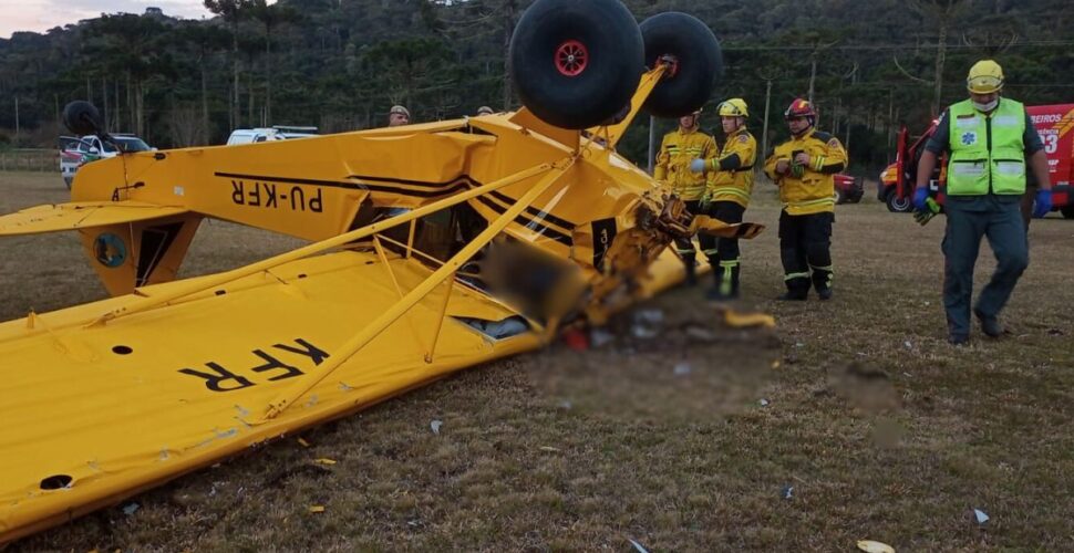 Avião de pequeno porte cai na Serra catarinense e faz uma vítima fatal