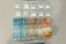 Adolescente é apreendido com drogas e dinheiro em Tubarão