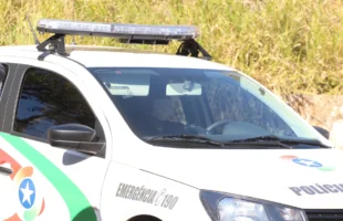 Homem agride policial durante abordagem em Orleans