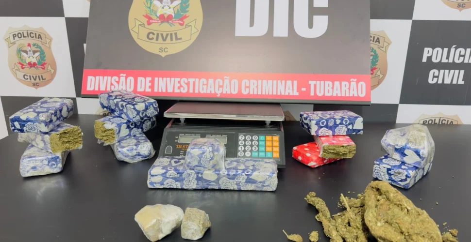 Homem é preso com mais de 4 quilos de maconha e skank em Tubarão