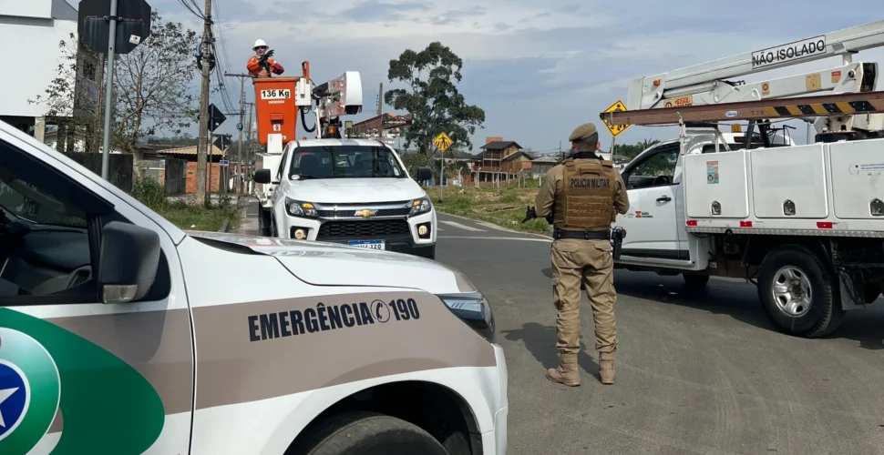 Operação Ordem Pública combate ligações clandestinas de energia em Criciúma