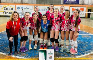 Orleans é campeã microrregional da Olesc com vitória emocionante no vôlei feminino