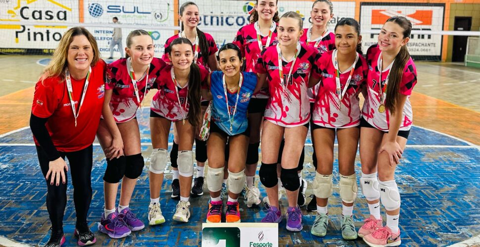 Orleans é campeã microrregional da Olesc com vitória emocionante no vôlei feminino