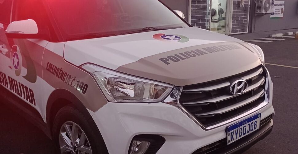 Bêbado e agressivo, homem de 60 anos Ameaça Policiais de morte no centro de Orleans