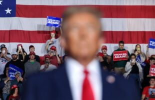 Sumiço de Trump: Silêncio da Casa Branca e Hematomas Viralizam Boato de Morte