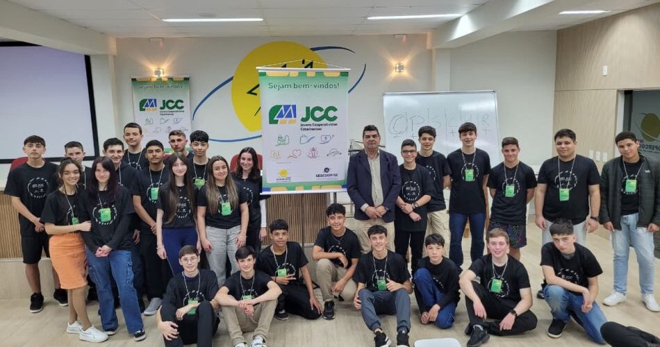 Jovens dão os primeiros passos no Programa Cooperativista da Coopercocal