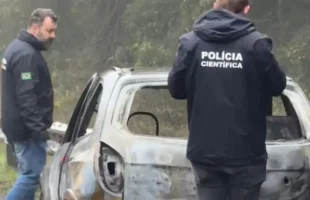 Corpo carbonizado e veículo queimado são encontrados às margens da BR-116 em Lages