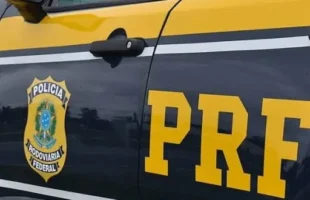 PRF intercepta veículo com mais de 45 kg de cocaína em Tubarão