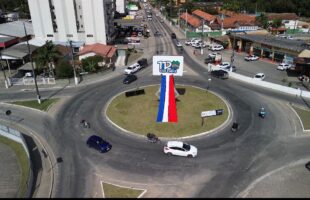 Orleans celebra 112 anos com transporte gratuito ao parque da festa e shows nacionais