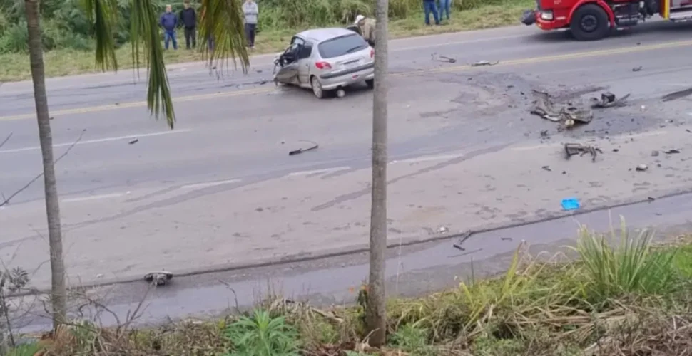 Grave colisão na SC-108 deixa uma vítima fatal em Cocal do Sul