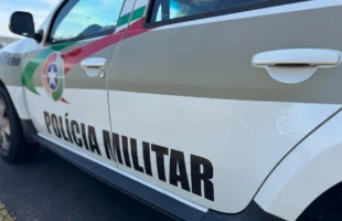 Foragido por estupro de vulnerável é preso em Criciúma após ser flagrado em alta velocidade