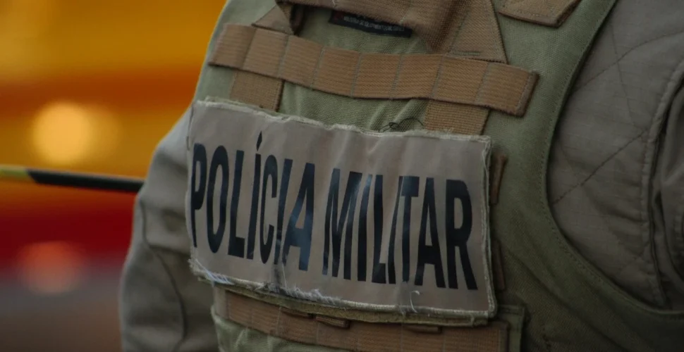 Assaltante simula estar armado e rouba farmácia em Capivari de Baixo