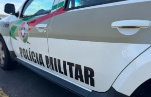 Trio é preso com drogas e arma carregada em Criciúma