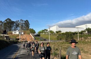 Peregrinos do Sul iniciam jornada de 210 km até santuário de Santa Paulina a partir de Orleans