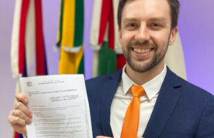 NOVO barra projetos em Orleans e aponta inconstitucionalidades na proposta do Executivo
