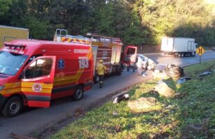 Falta de Cinto no Banco Traseiro é Fatal em Acidente na BR-282 na Manhã de Sábado