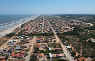 Jaguaruna avança na regularização de moradias em área de preservação