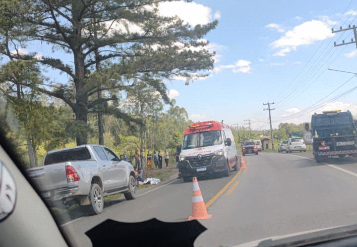 Motorista foge após atropelar e matar criança ao descer de ônibus em Treviso