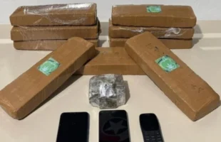Dois homens são presos com mais de 10 kg de maconha em abordagem na BR-101, próximo a Jaguaruna