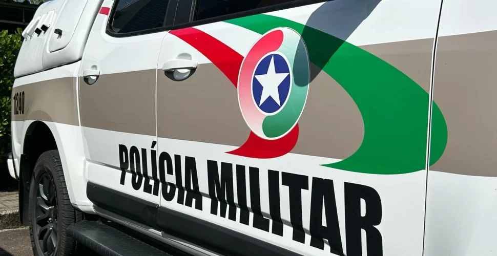PM prende homem com mandado de prisão em aberto em Criciúma