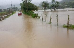 Comunidades de Gravatal têm aulas suspensas devido a alagamentos