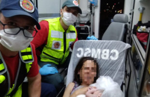 Bombeiros viram parteiros: bebê nasce dentro de ambulância durante corrida contra o tempo em Criciúma