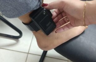 Foragida ligada a facção do RS é presa em Laguna após seis meses escondida