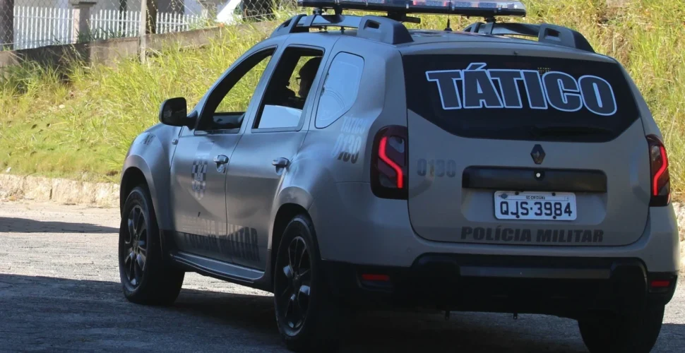 Casa é arrombada e furtada em Criciúma