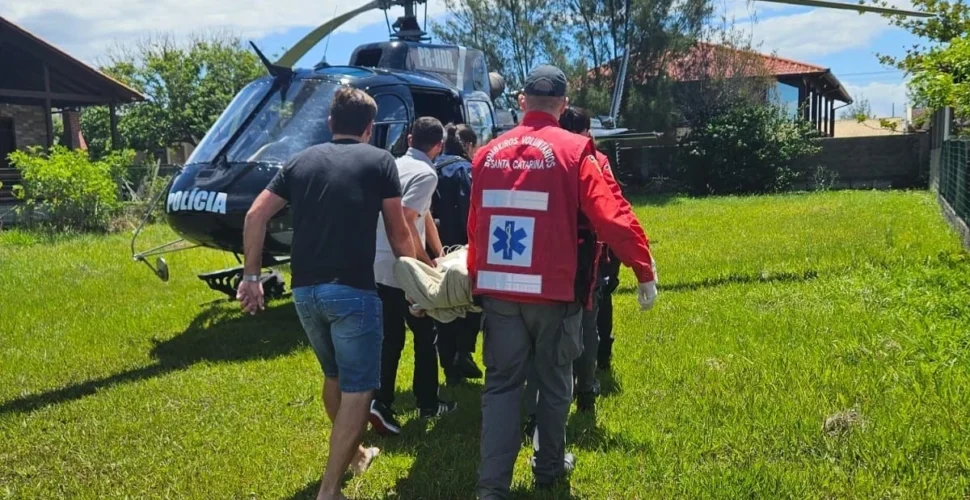 Homem fica ferido após cair de quatro metros em Jaguaruna