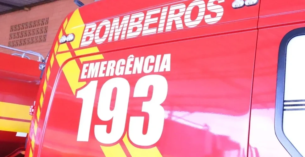 Motociclista fica ferido após colisão com ônibus em Criciúma