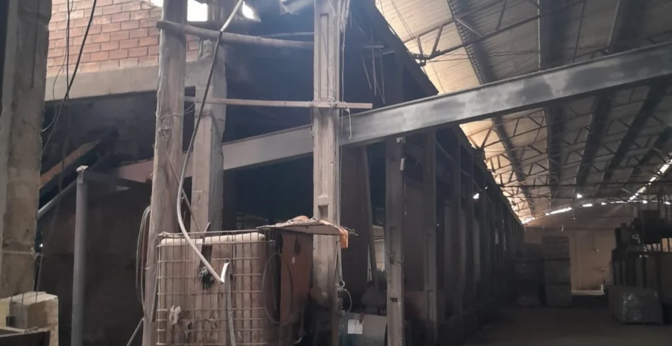 Trabalhador fica gravemente ferido após cair de telhado em Morro da Fumaça